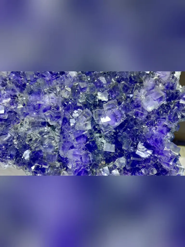 01-1-0039 Purple Transparent Cubic Fluorite Xianghualing, Hunan 210*140*45MM - image 2