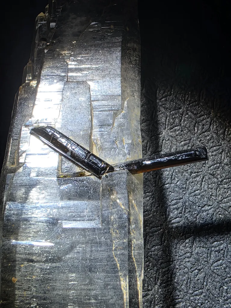 10:15 quartz - image 3