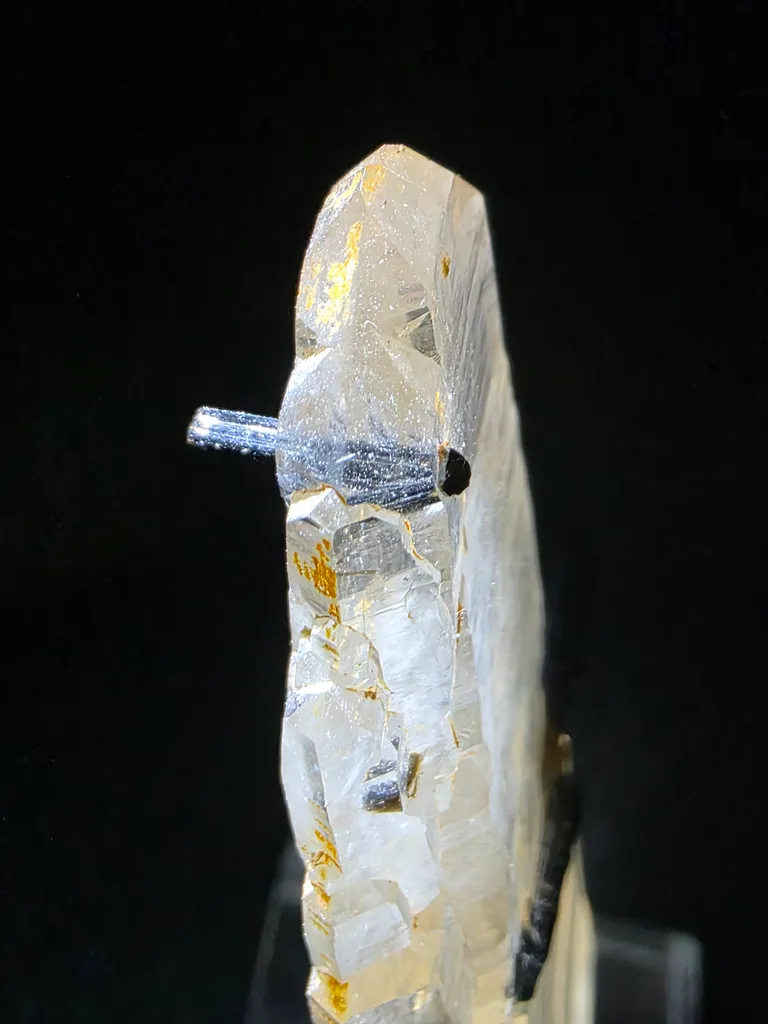 10:15 quartz - image 8