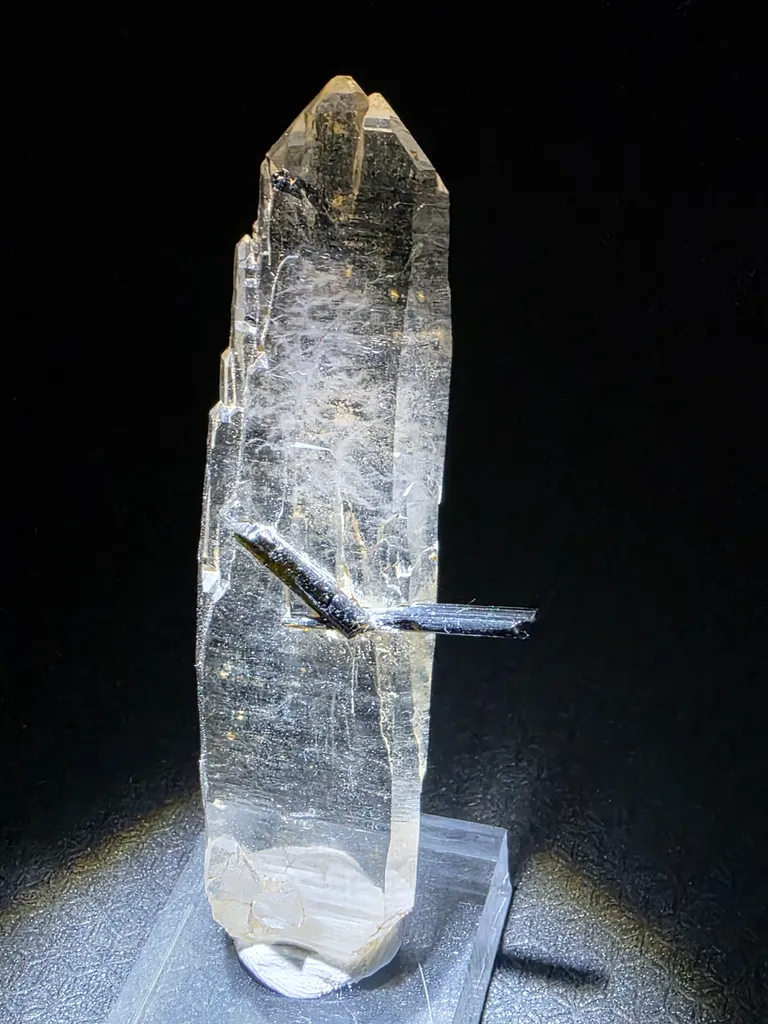 10:15 quartz - image 4