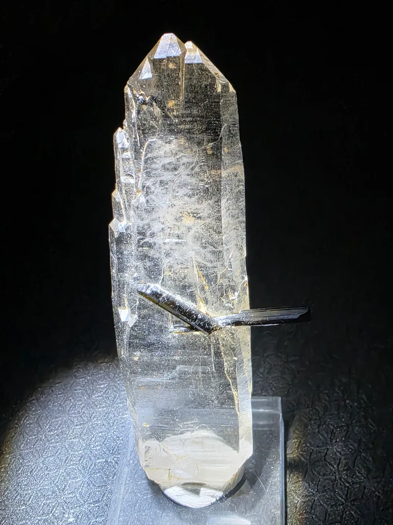 10:15 quartz - image 10