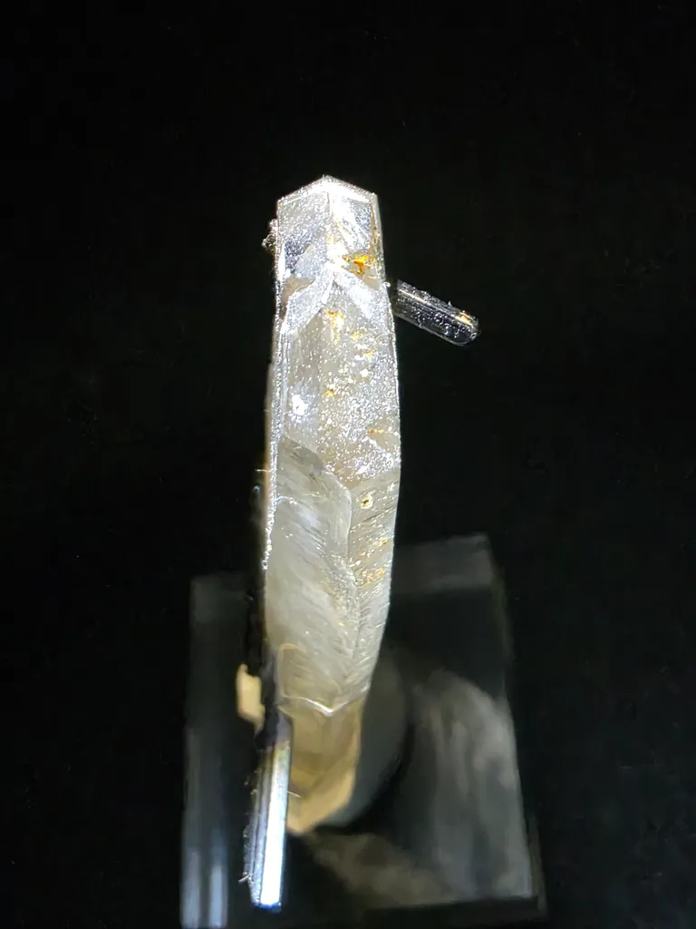 10:15 quartz - image 7