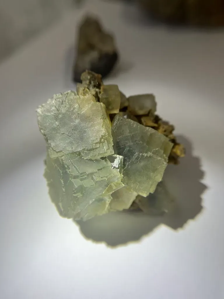 萤石 image