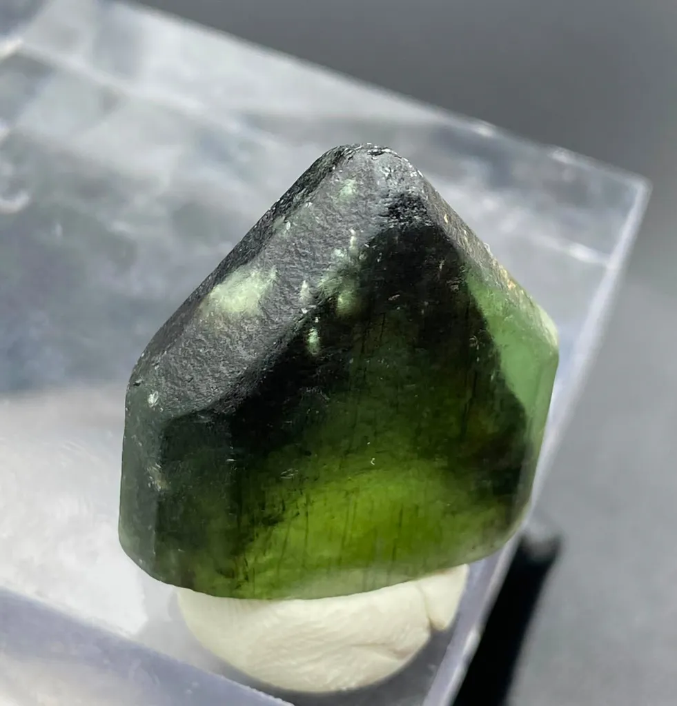 15.88 Grams Naturally Terminated Rare Ludwigite Faceted Grade Crystal from Kohistan Pakistan. - image 4