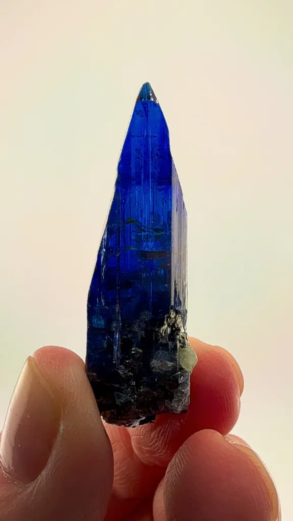 18.86 gram Tanzanite Natural Unheated - image 3
