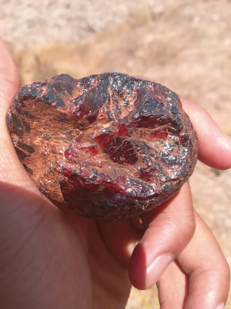 Almandine from Tanzania, Dodoma Region