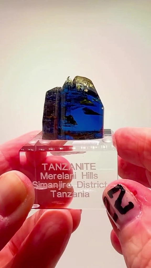 24 GRAMS OF PURE Tanzanite JUICE image