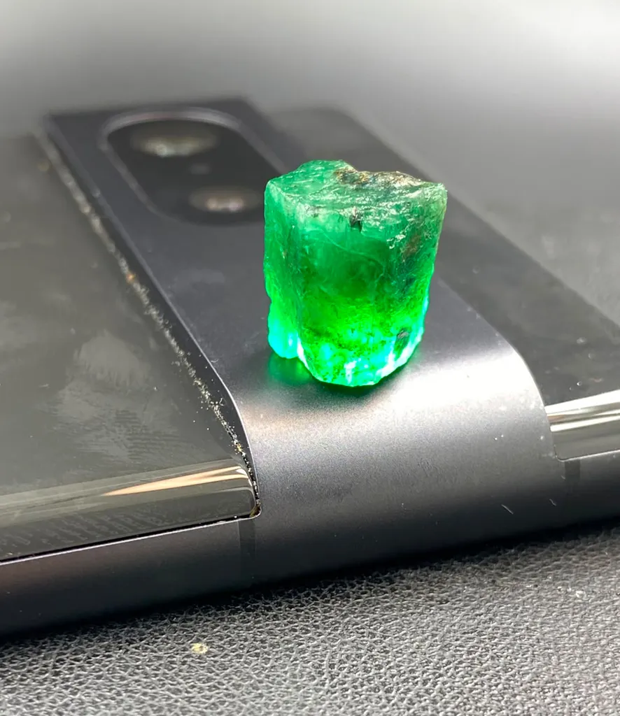 2.52 Gram Natural Emerald Faceted Grade Chunk From Swat Valley Pakistan - image 2