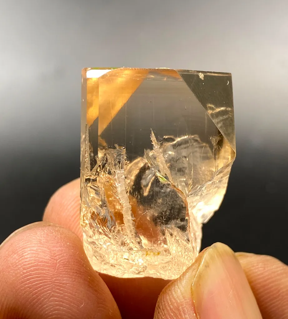 29.50 Grams Cutting Grade Natural Topaz from Pakistan, Gilgit-Baltistan, Shigar District, Basha Valley - image 5