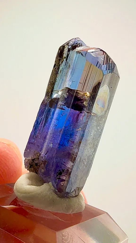 3.12 GRAMS OF NATURAL Tanzanite FIRE - image 3