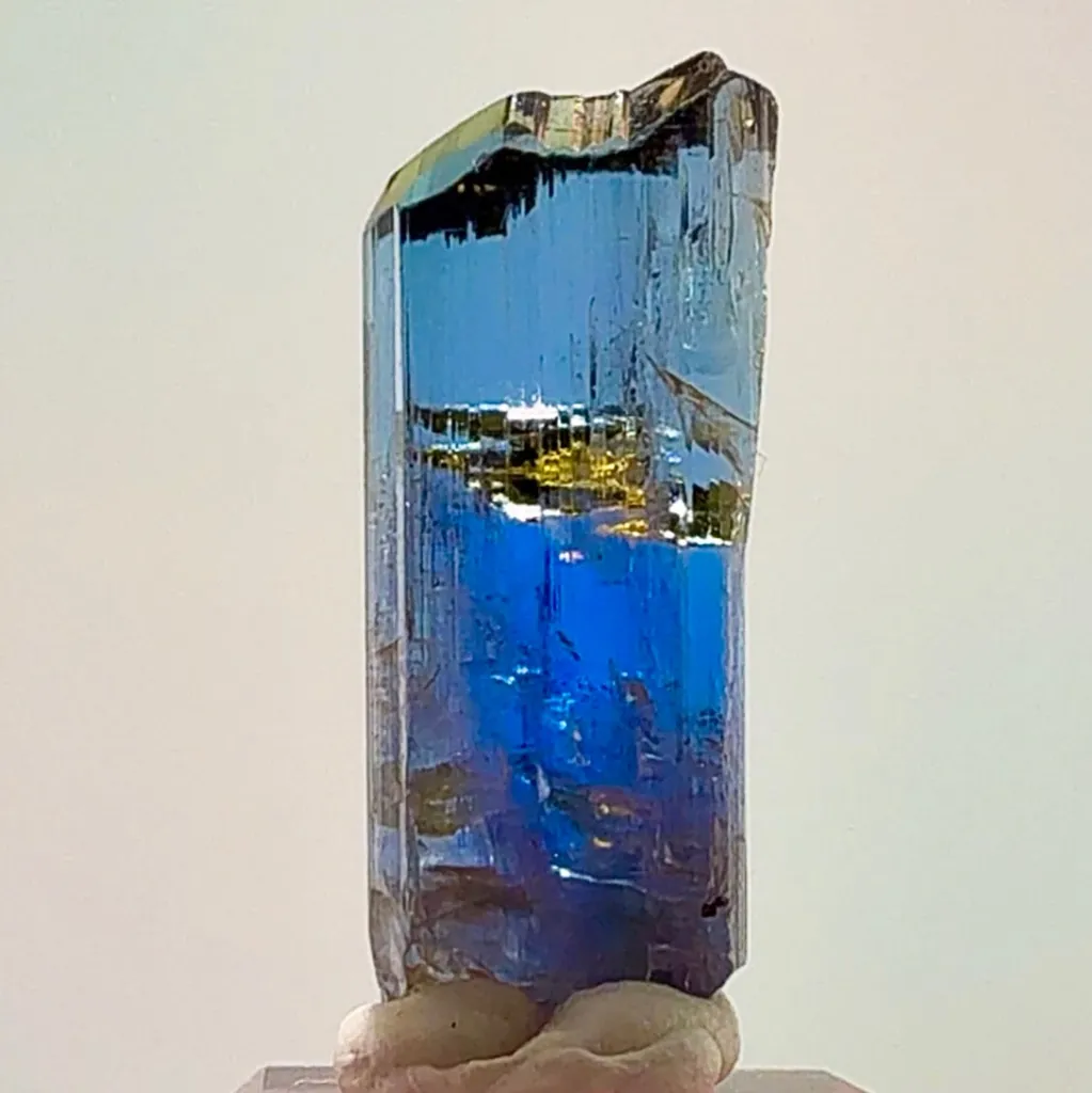3.12 GRAMS OF NATURAL Tanzanite FIRE image