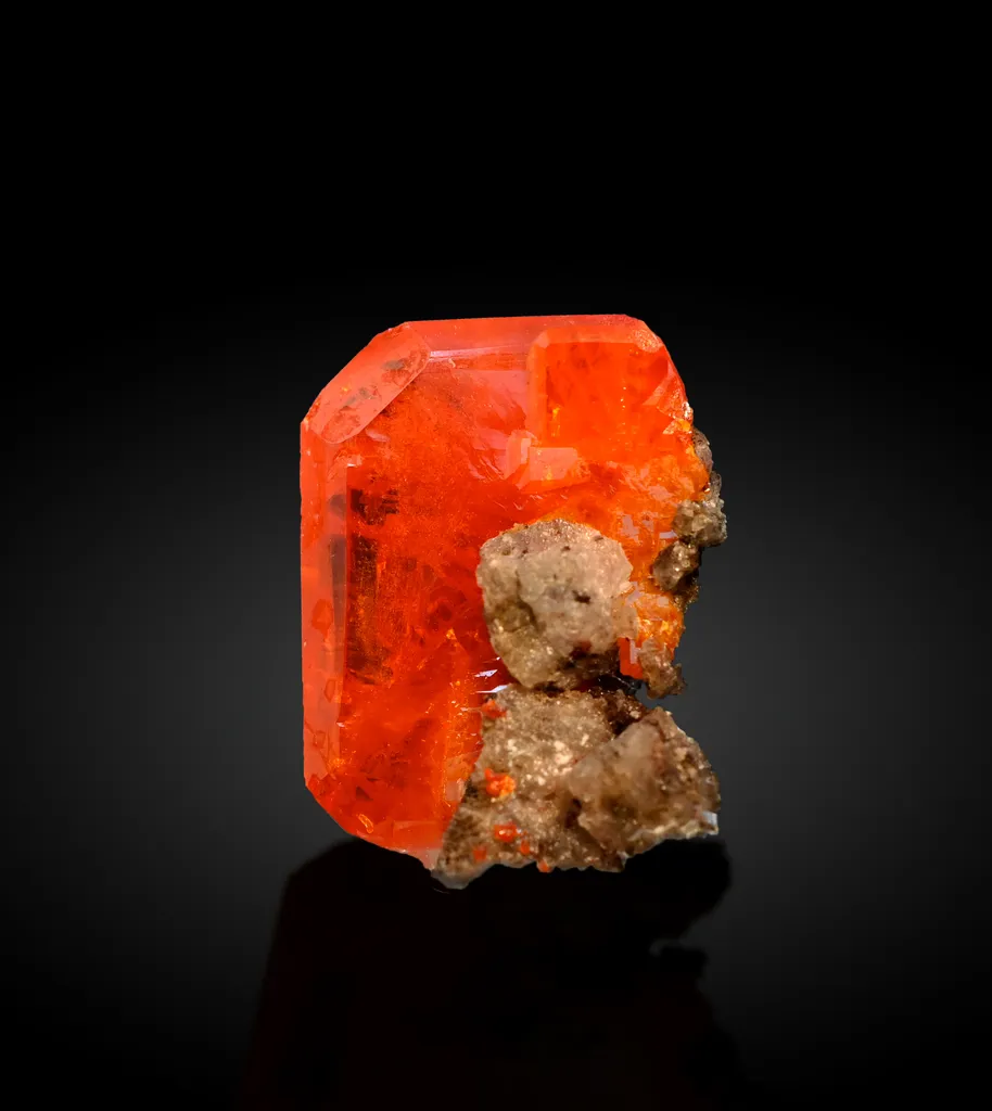 Wulfenite