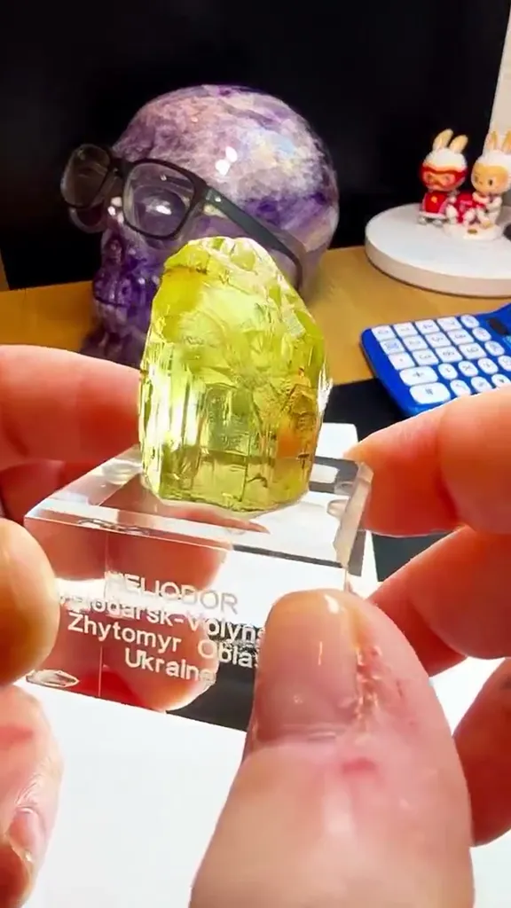 33.58 GRAMS OF UKRAINIAN Heliodor PERFECTION - image 2