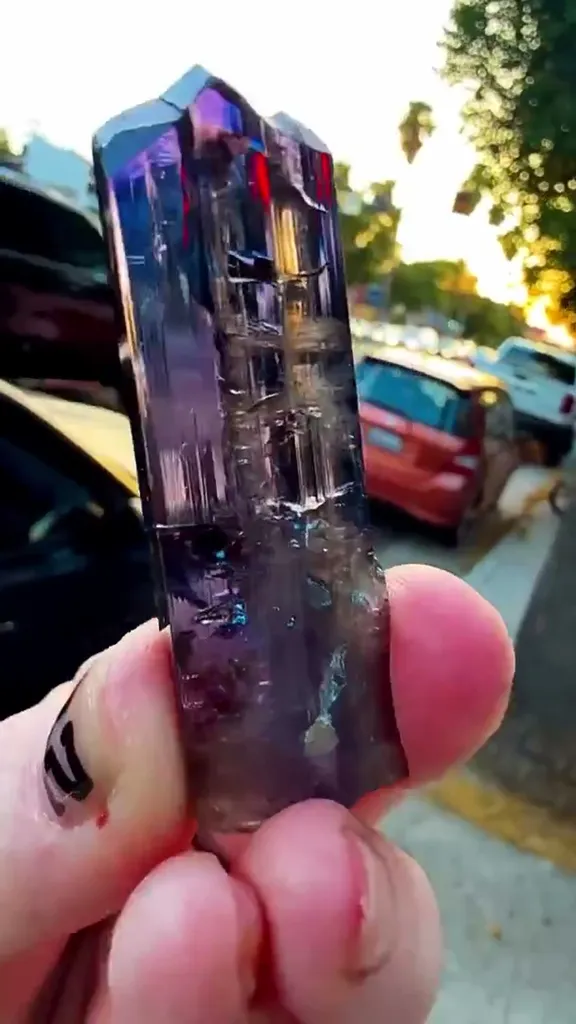 34.24 gram NATURAL Tanzanite MAGIC - image 3