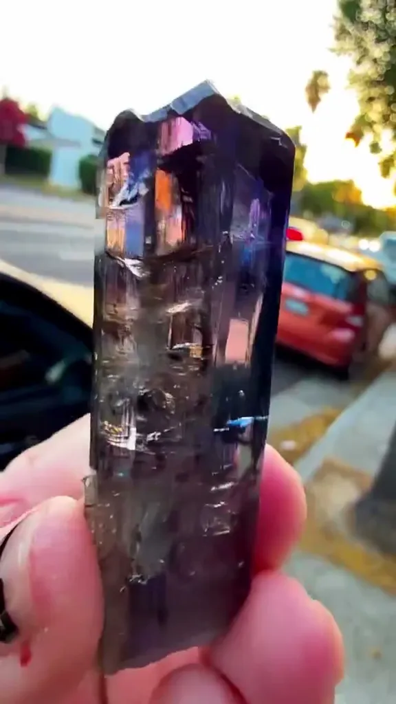 34.24 gram NATURAL Tanzanite MAGIC - image 2