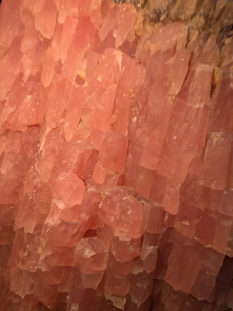 3,720g Japanese Rhodochrosite from Inakuraishi Mine, Hokkaido, Japan - image 5