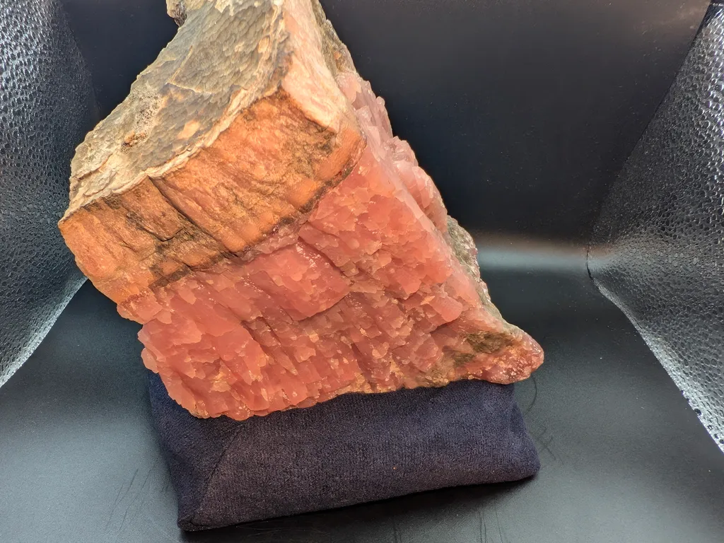 3,720g Japanese Rhodochrosite from Inakuraishi Mine, Hokkaido, Japan - image 3