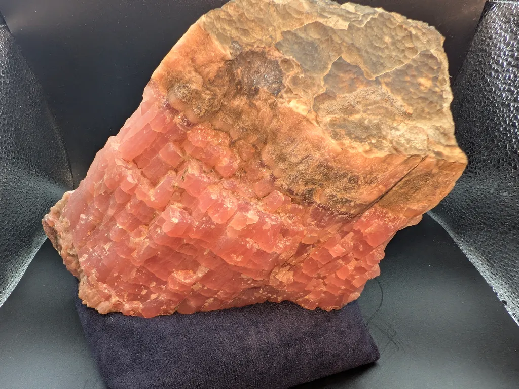 3,720g Japanese Rhodochrosite from Inakuraishi Mine, Hokkaido, Japan - image 2