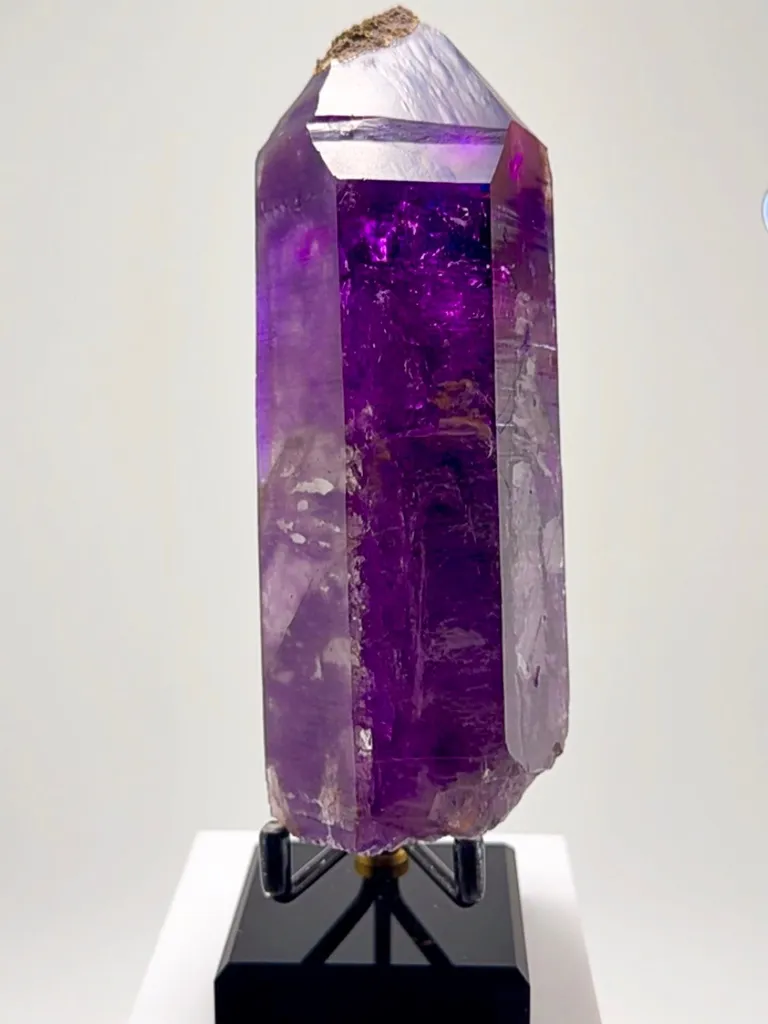 452 GRAMS OF BUKS CLAIM Amethyst FIRE image