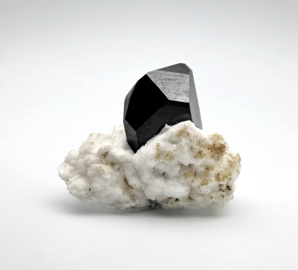Neptunite