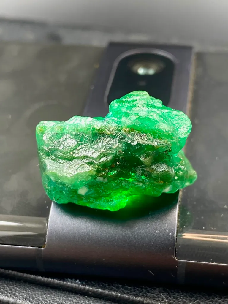 8.70 Gram Natural Emerald Specimen Chunk From Swat Valley Pakistan - image 3