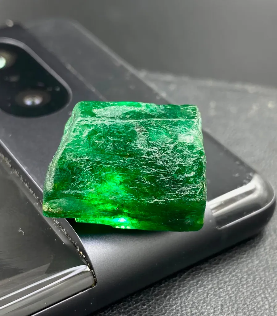 8.80 Gram Faceted Grade Natural Emerald From Swat Valley Pakistan - image 2