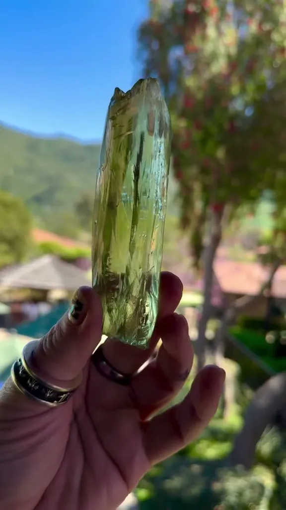 Absolutely EPIC Heliodor magic image