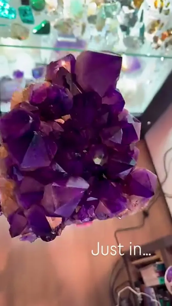 Absolutely stunning Large Amethyst Cluster 7kg+ from Mindouli, The… image