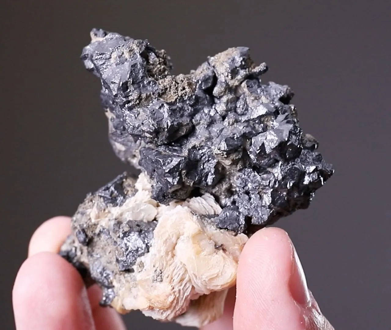 Acanthite - image 2