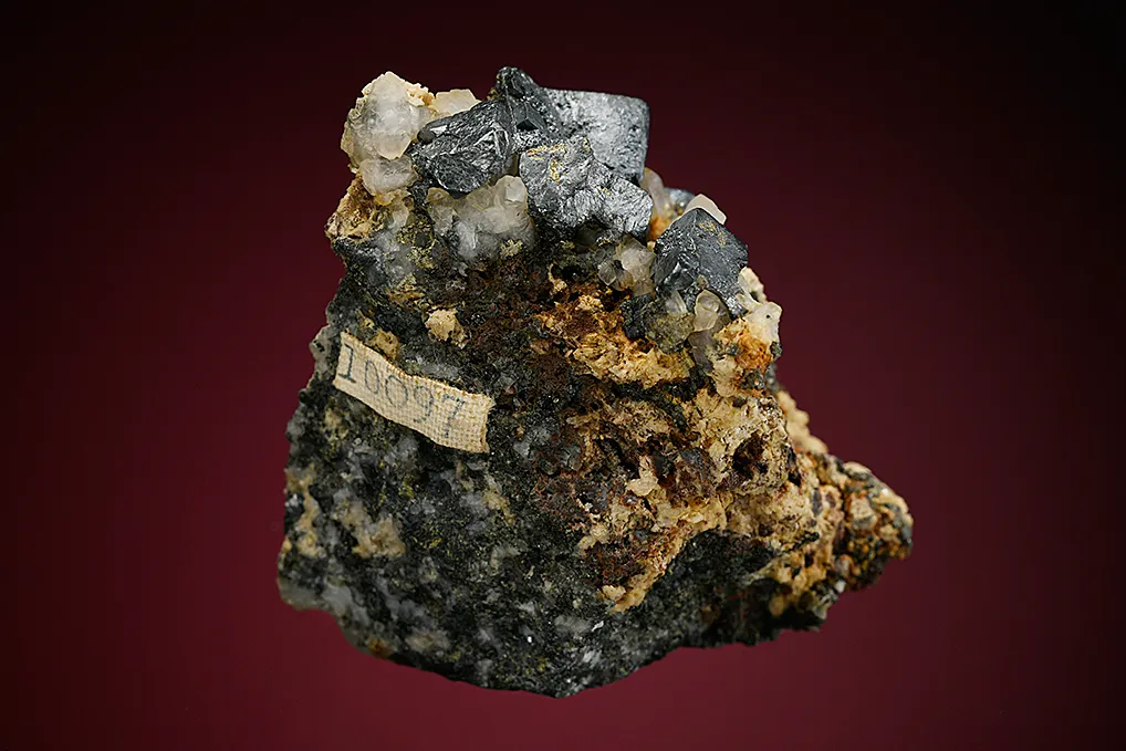 Acanthite - image 3