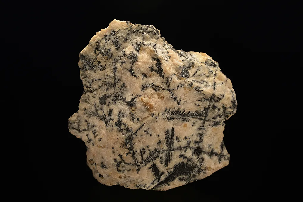 Acanthite - image 4