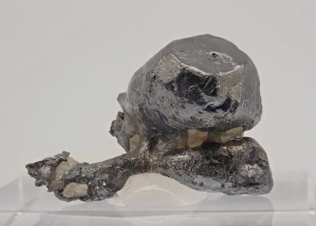 Acanthite - image 3