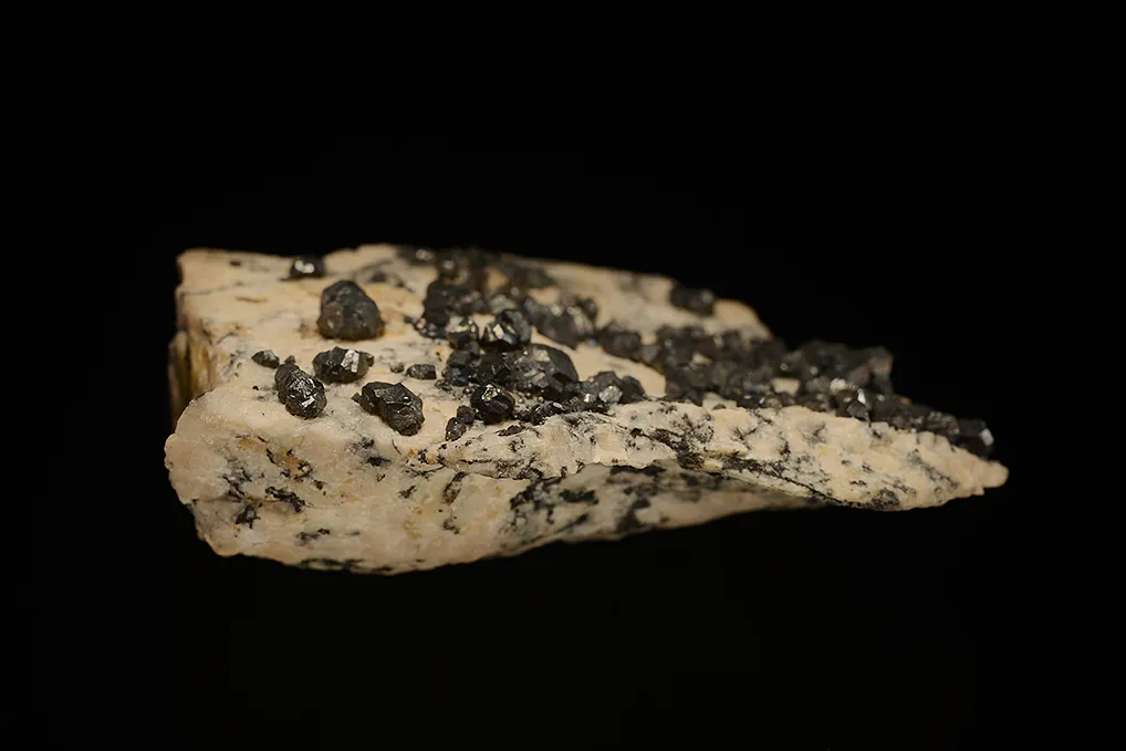Acanthite - image 7