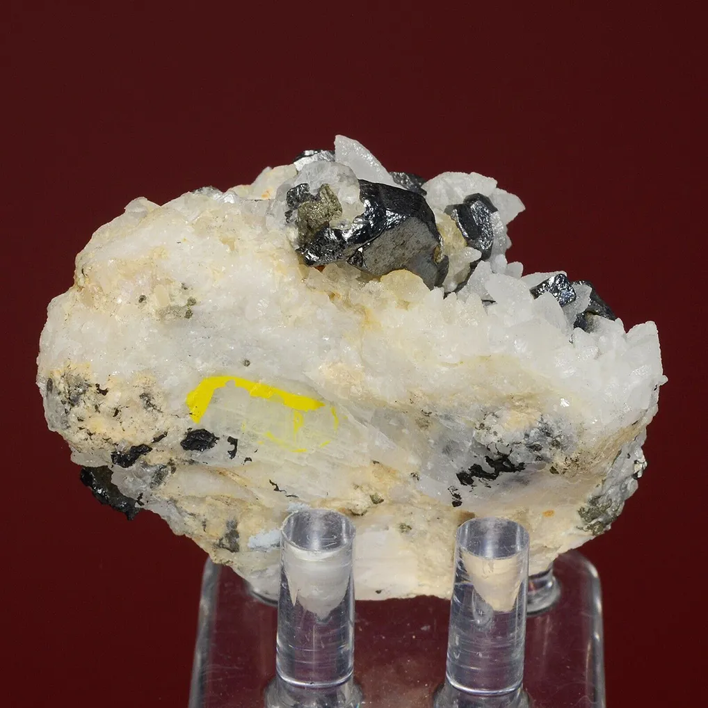 Acanthite - image 4