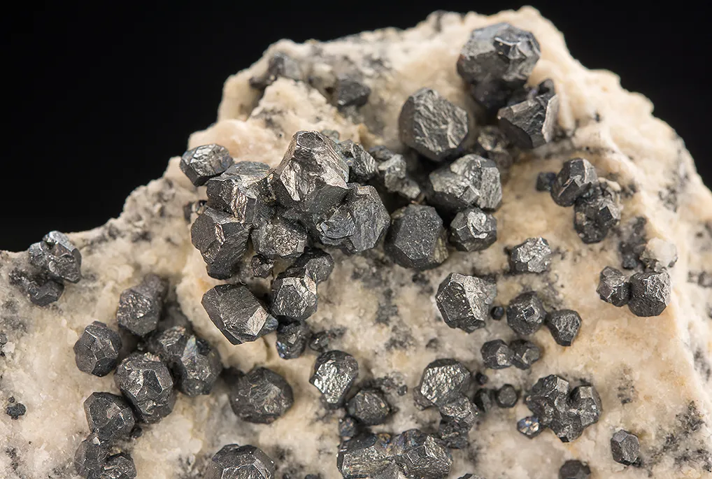 Acanthite - image 2