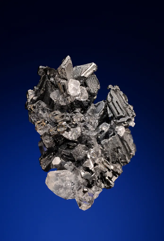 Acanthite with FLUORAPOPHYLLITE-(K) image