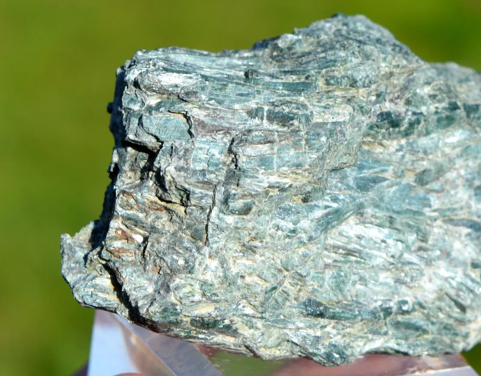 Actinolite 133 grams - Ticino, Switzerland - image 2