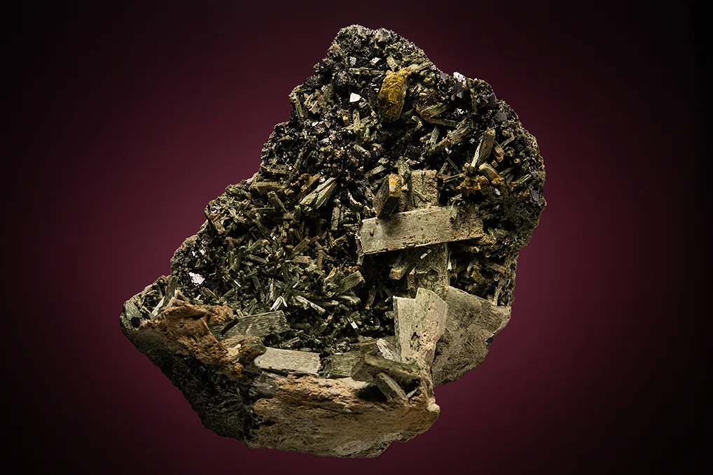 Actinolite after Diopside "Uralite" with Magnetite and Epidote image