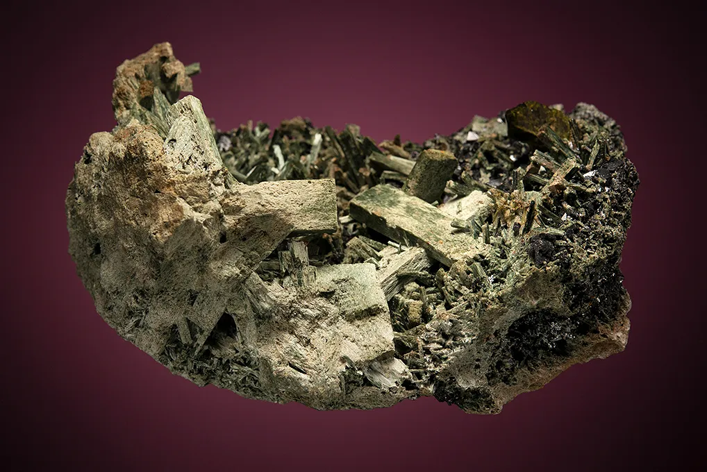 Actinolite after Diopside "Uralite" with Magnetite and Epidote - image 4
