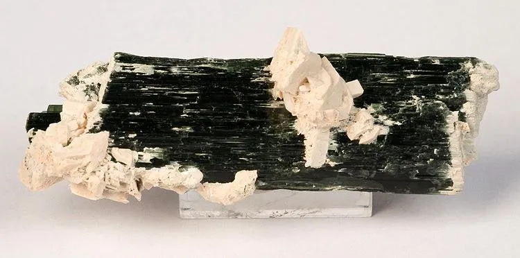 Actinolite image
