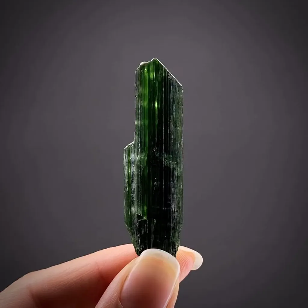 Actinolite image