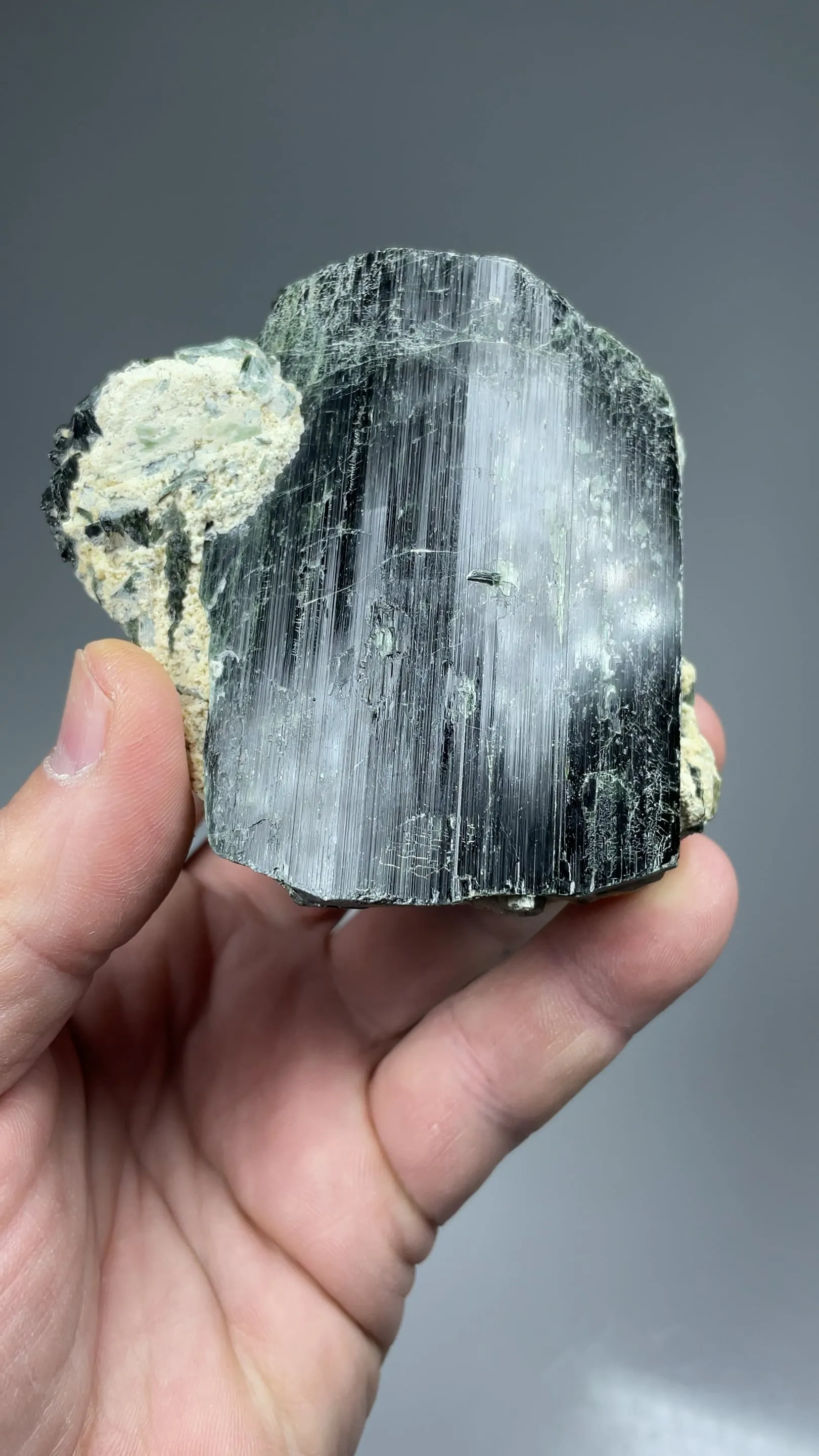 Actinolite - image 2