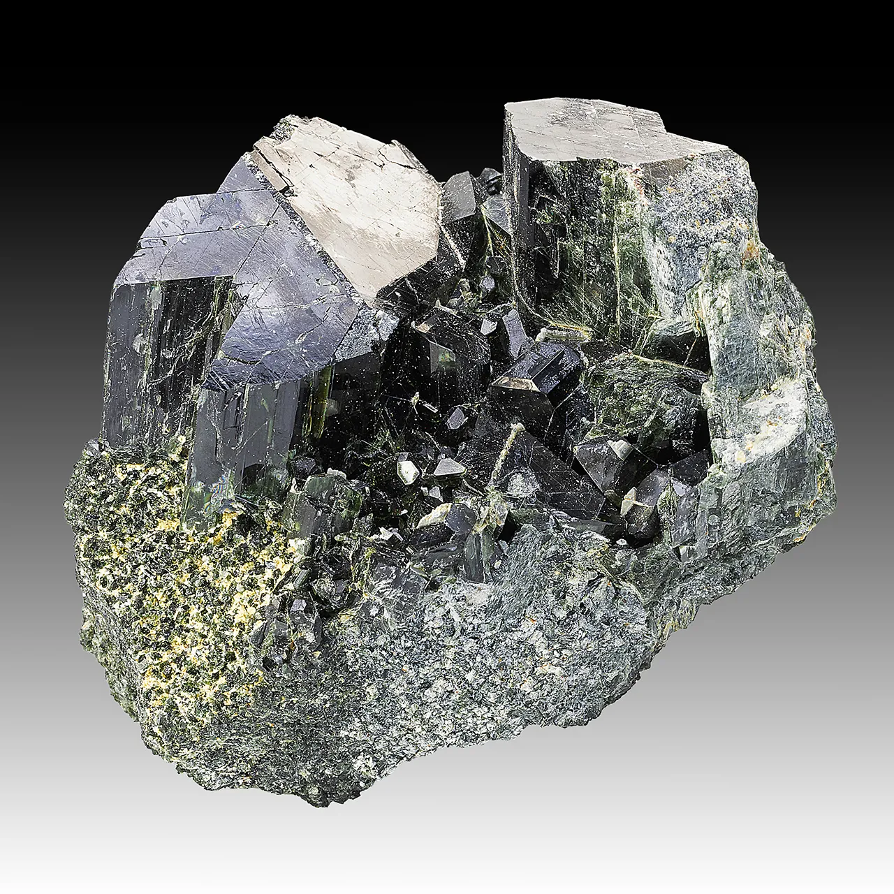 Actinolite - image 1