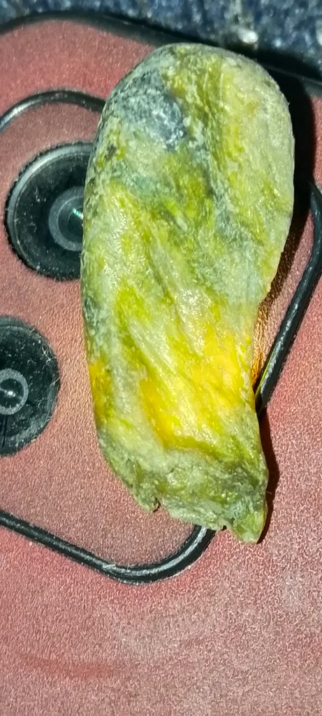Actinolite from Gilgit, Gilgit District, Gilgit-Baltistan, Pakistan - image 3