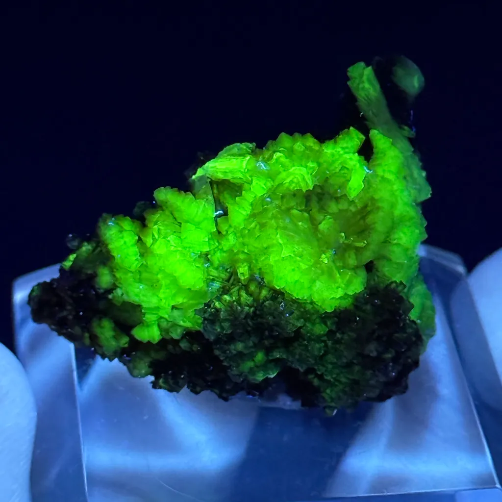 Adamite - image 4