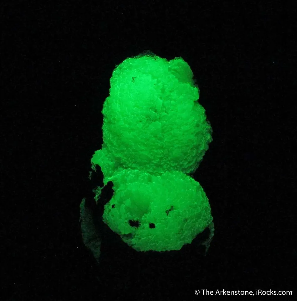 Adamite (fluorescent) - image 6