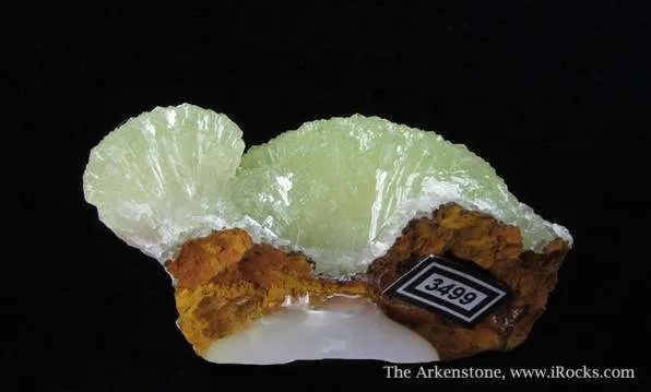 Adamite (Fluorescent) - image 3