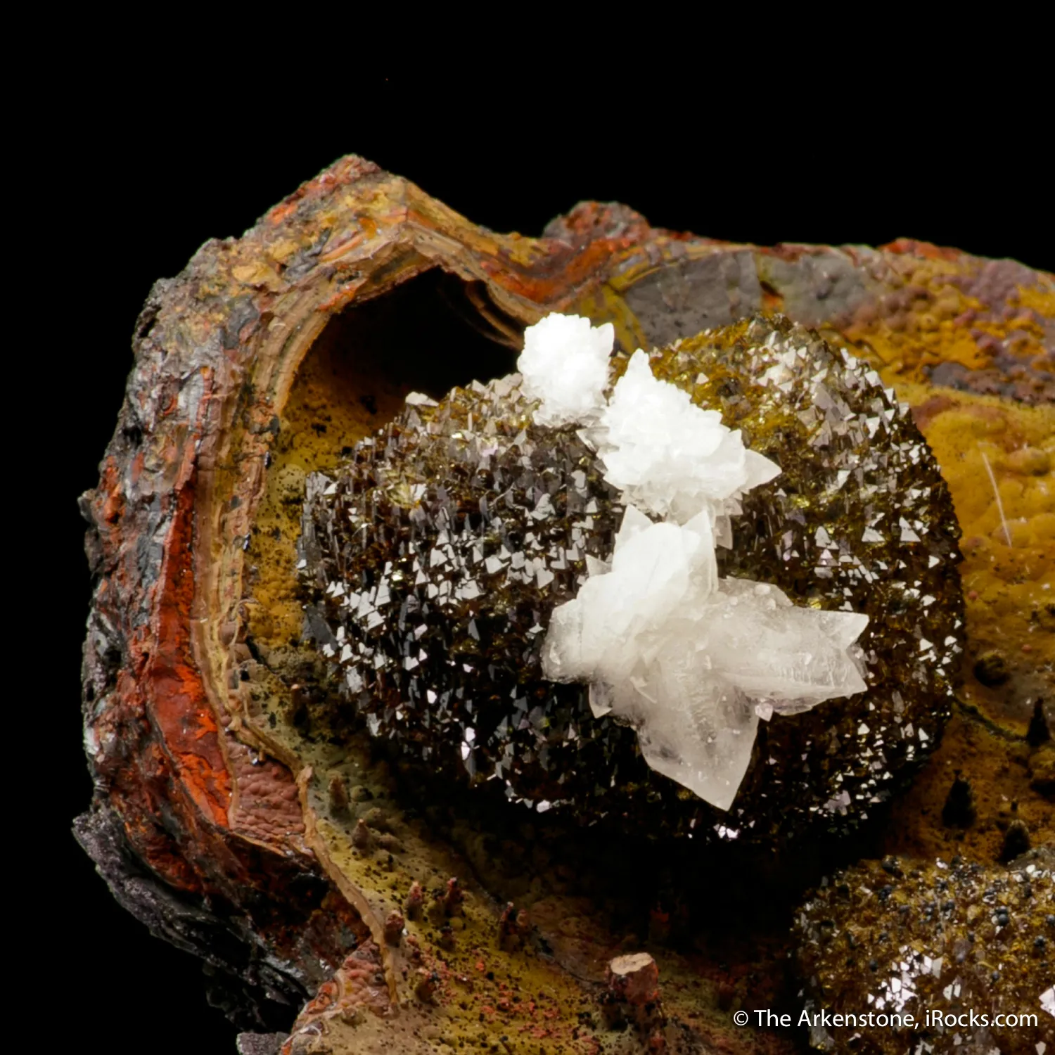 Adamite in Limonite pocket - image 5