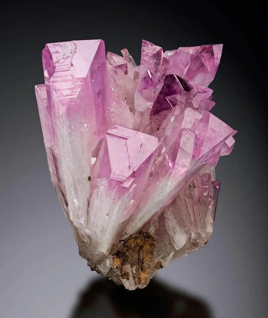 Adamite (Manganese-rich) image