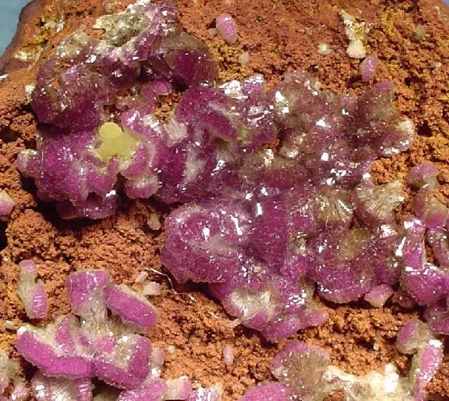 Adamite (Var: Manganoan Adamite), Adamite - image 2